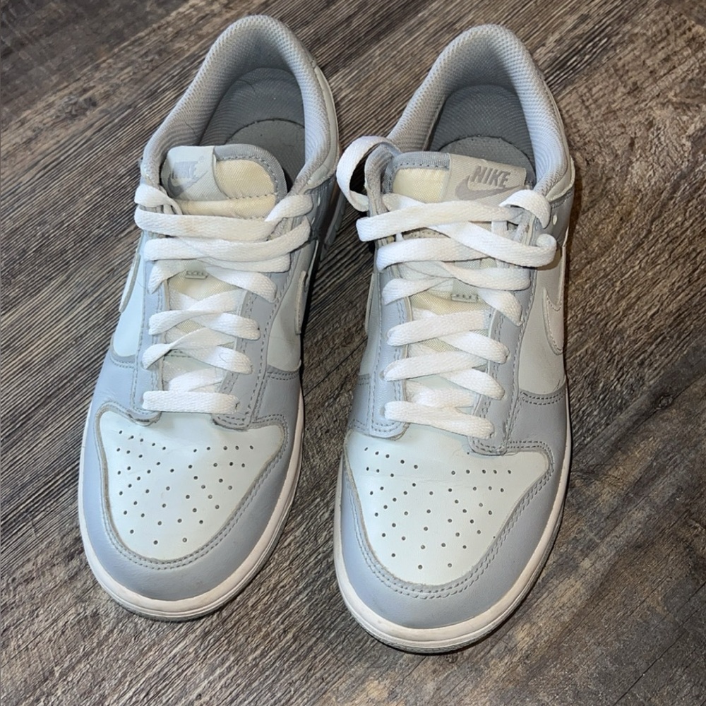 Nike dark grey/light grey dunks